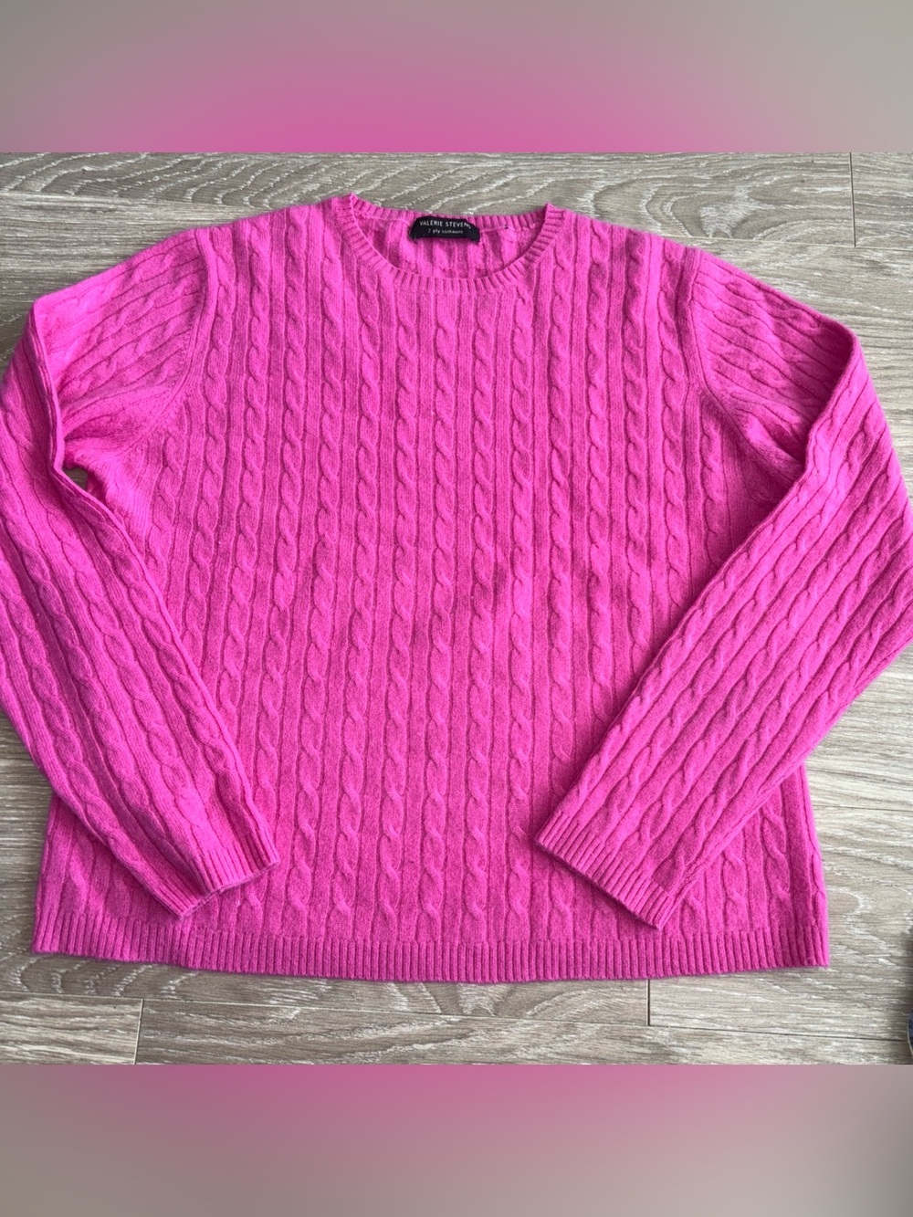 Luxury Cashmere Cable-Knit Crewneck Sweater - Hot Pink